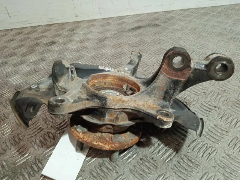 Mangueta Delantera Izquierda para Toyota Urban Cruiser