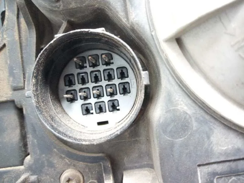Faro Izquierdo para Land Rover Discovery