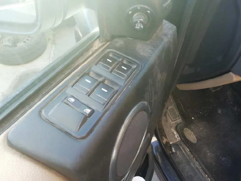 Mando Elevalunas Delantero Izquierdo para Land Rover Discovery