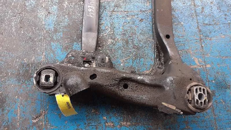 Puente Delantero para Audi A8 (4E2)