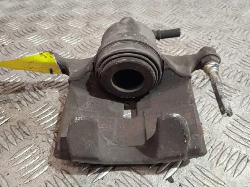 Pinza Freno Delantera Derecha para Mazda 3 Lim. ()