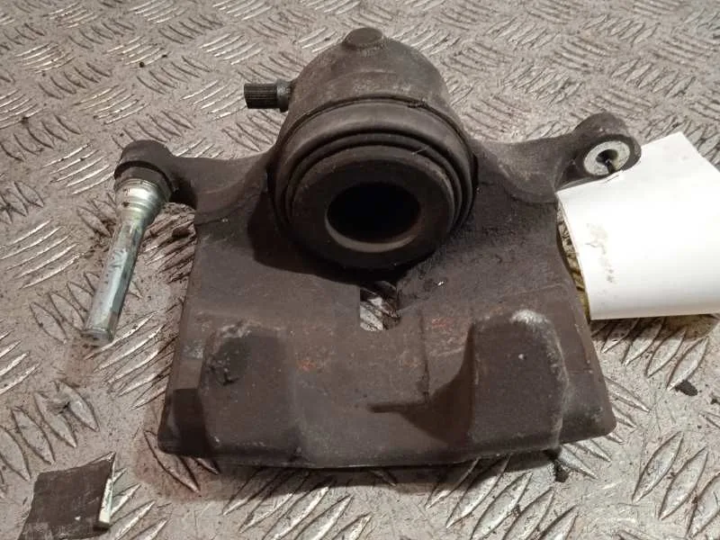 Pinza Freno Delantera Izquierda para Mazda 3 Lim. ()