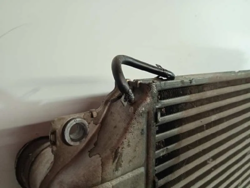 Intercooler para Toyota Corolla Verso (R1)