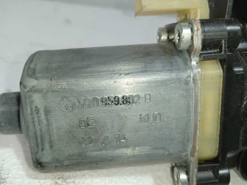 Motor Elevalunas Delantero Derecho para Skoda Octavia Combi (5E5)