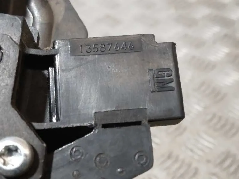 Cerradura Maletero / Porton para Opel Astra J Sports Tourer