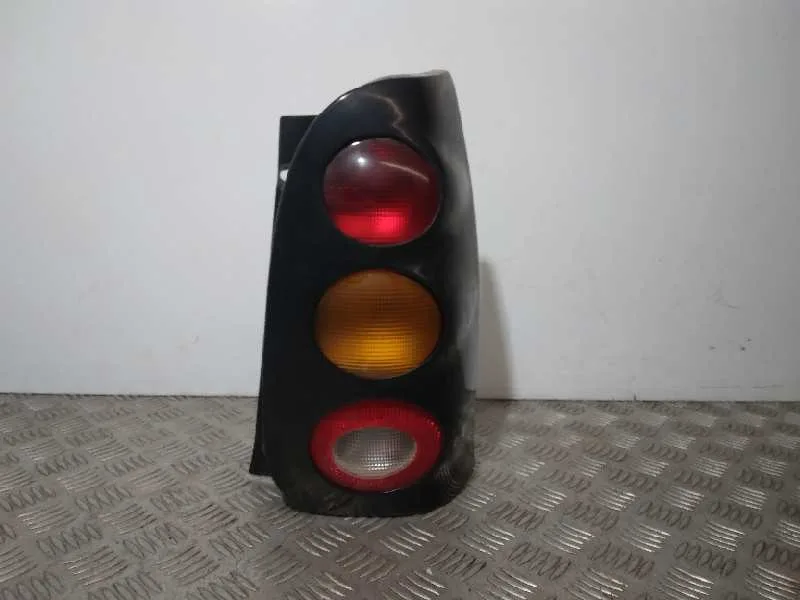 Piloto Trasero Derecho para Smart Micro Compact Car