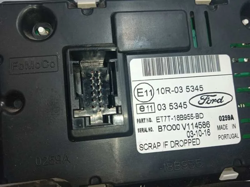 Pantalla Multifuncion para Ford Tourneo Courier (C4A)