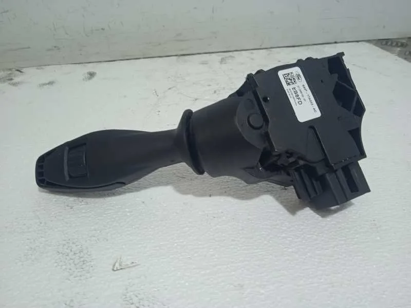 Mando Limpia para Ford Tourneo Courier (C4A)