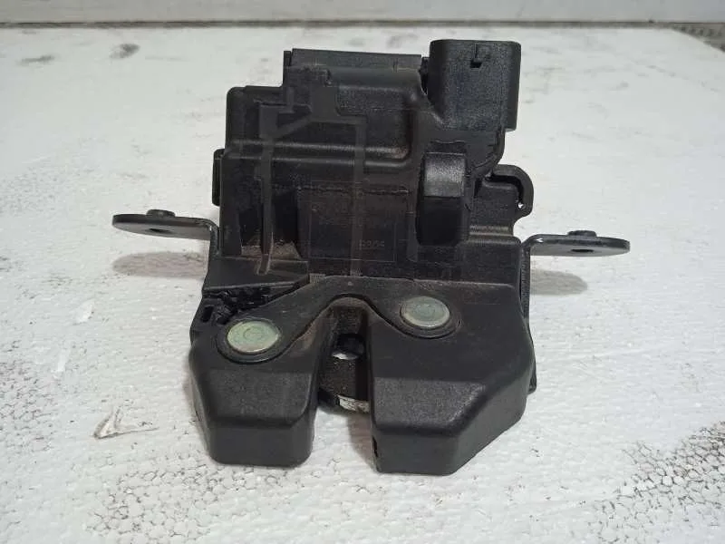 Cerradura Maletero / Porton para Jeep Renegade