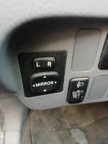 Retrovisor Derecho para Toyota Avensis Verso (M20)