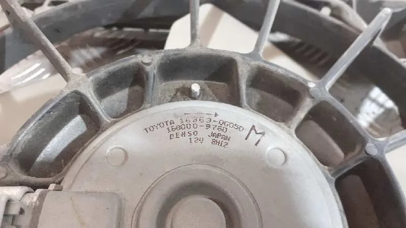 Electroventilador para Toyota Avensis Berlina (T25)