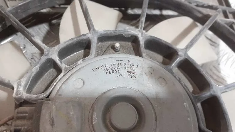 Electroventilador para Toyota Avensis Berlina (T25)