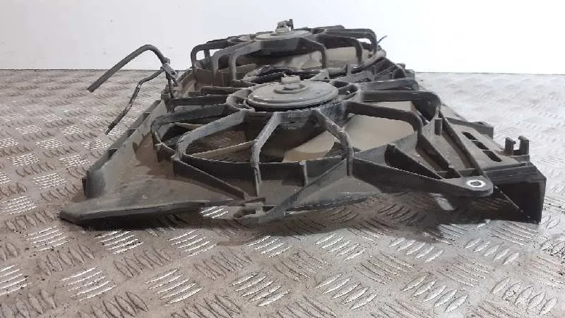 Electroventilador para Toyota Avensis Berlina (T25)