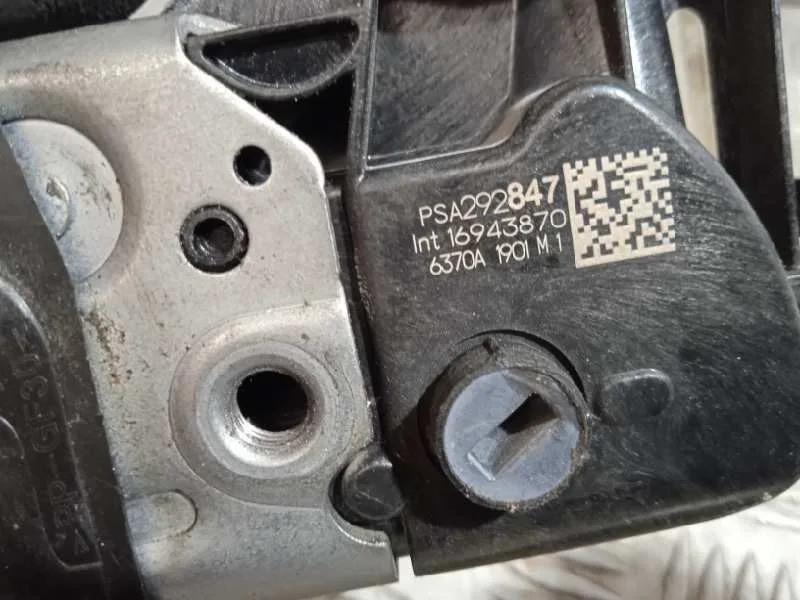 Cerradura Puerta Delantera Derecha para Peugeot 208 (P2)