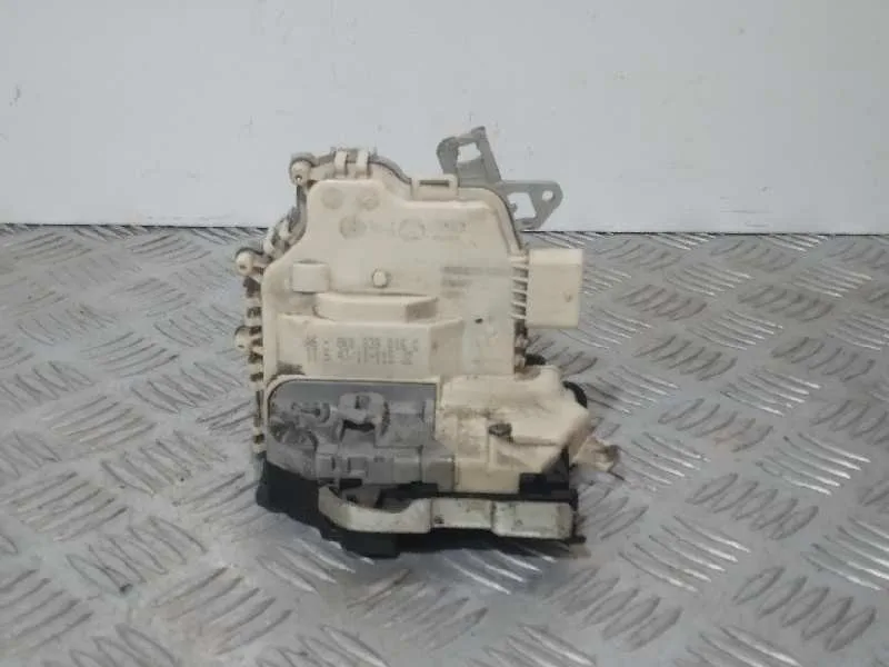 Cerradura Puerta Trasera Derecha para Audi A4 Ber. (B8)