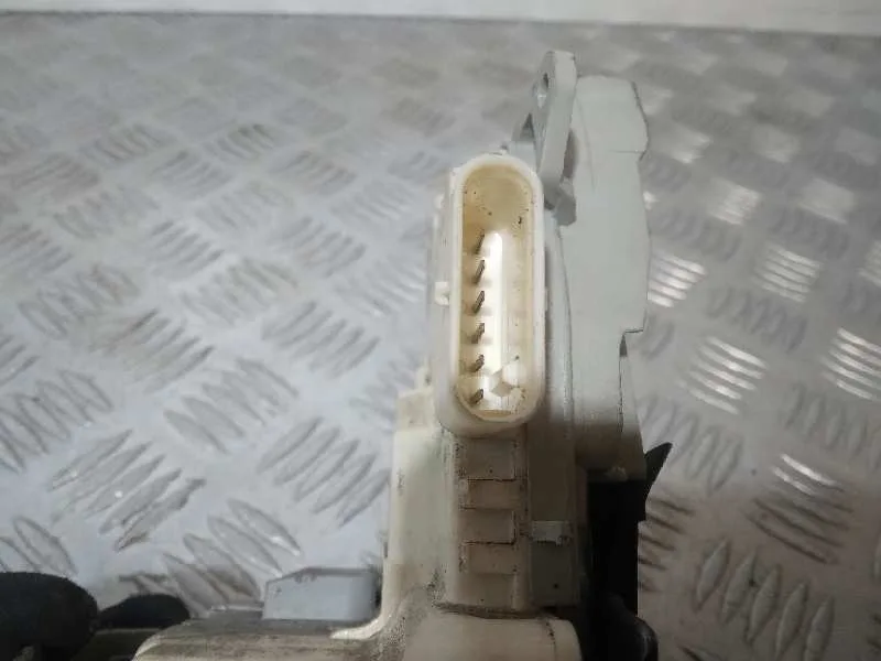 Cerradura Puerta Trasera Derecha para Audi A4 Ber. (B8)
