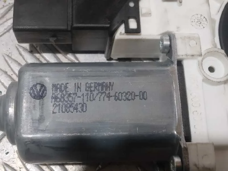 Motor Elevalunas Trasero Derecho para Volkswagen Tiguan (5N2)