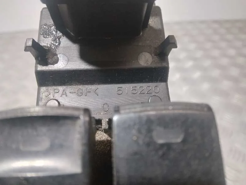 Mando Elevalunas Delantero Izquierdo para Toyota Auris