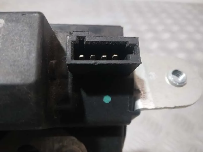 Cerradura Maletero / Porton para Opel Corsa E