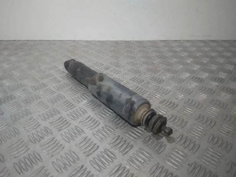 Amortiguador Delantero Derecho para Nissan Terrano/Terrano.ii (R20)