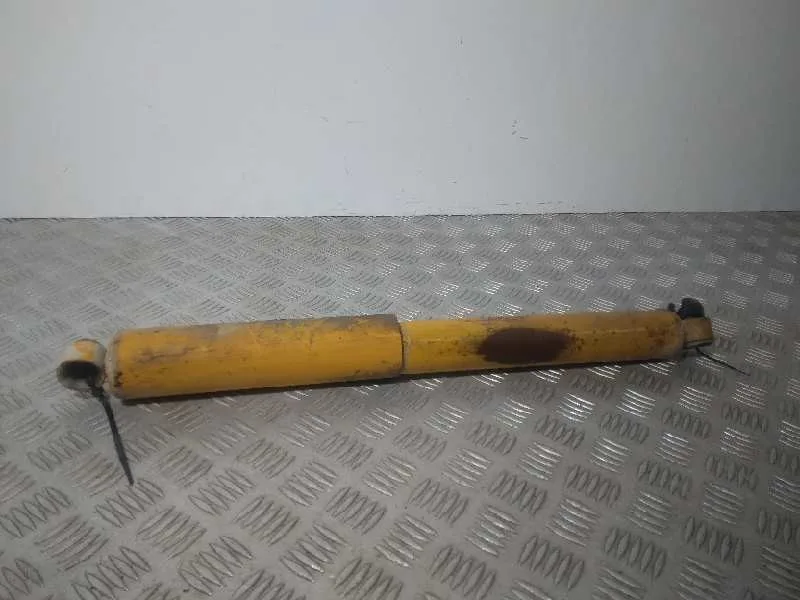 Amortiguador Trasero Derecho para Nissan Terrano/Terrano.ii (R20)