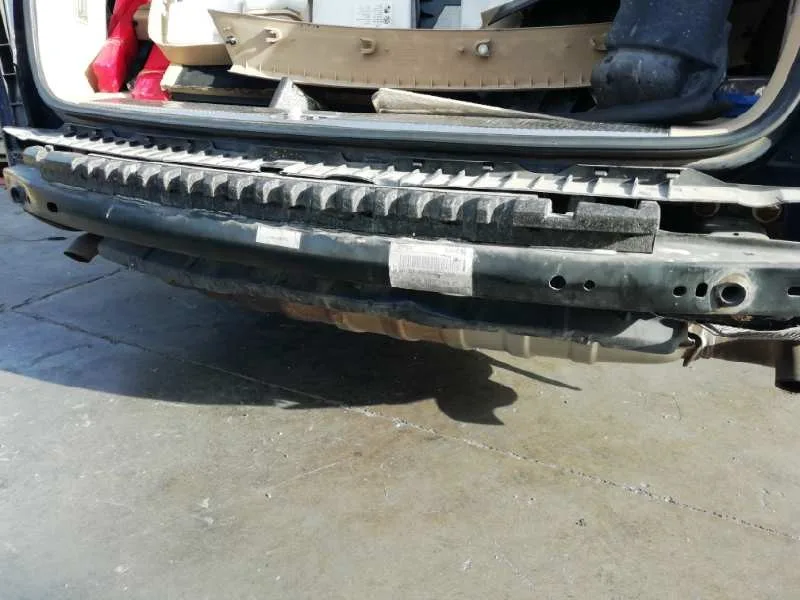 Refuerzo Paragolpes Trasero para Volkswagen Touareg (7La)