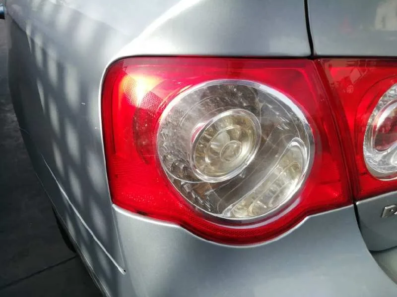 Piloto Trasero Izquierdo para Volkswagen Passat Berlina (3C2)