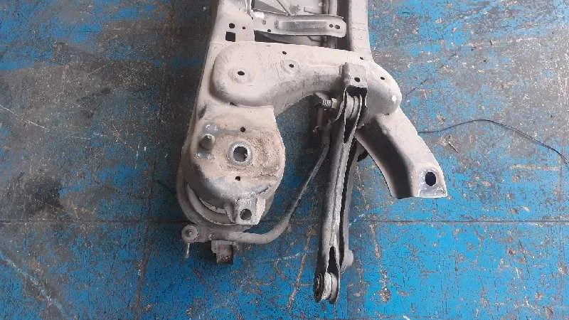 Puente Trasero para Ford Kuga (Cbs)