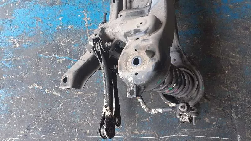 Puente Trasero para Ford Kuga (Cbs)