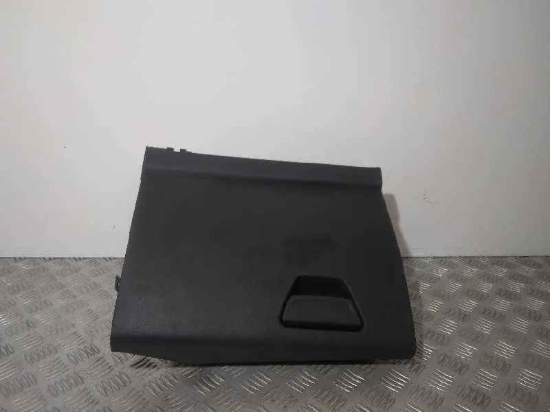 Guantera para Ford Kuga (Cbs)