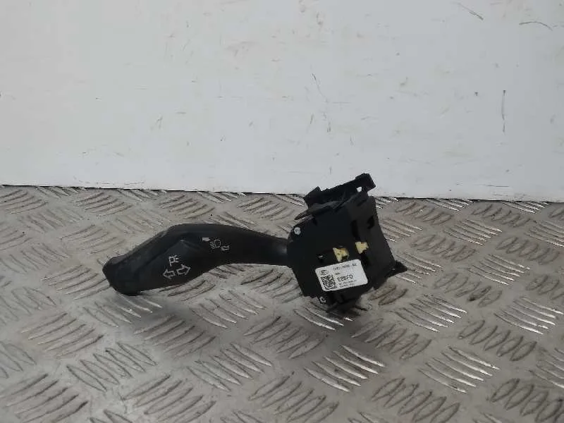 Mando Luces para Ford Kuga (Cbs)