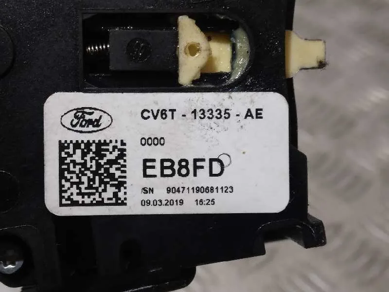 Mando Luces para Ford Kuga (Cbs)