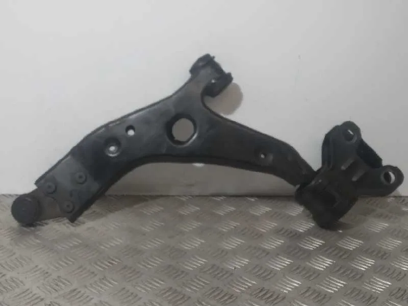 Brazo Suspension Inferior Delantero Derecho para Ford Kuga (Cbs)