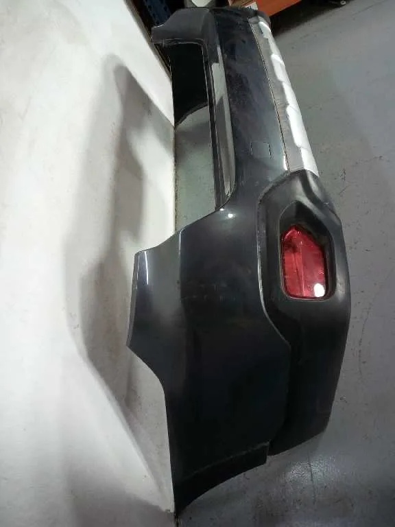 Paragolpes Trasero para Subaru Outback (B15)