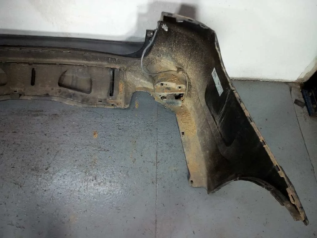 Paragolpes Trasero para Subaru Outback (B15)
