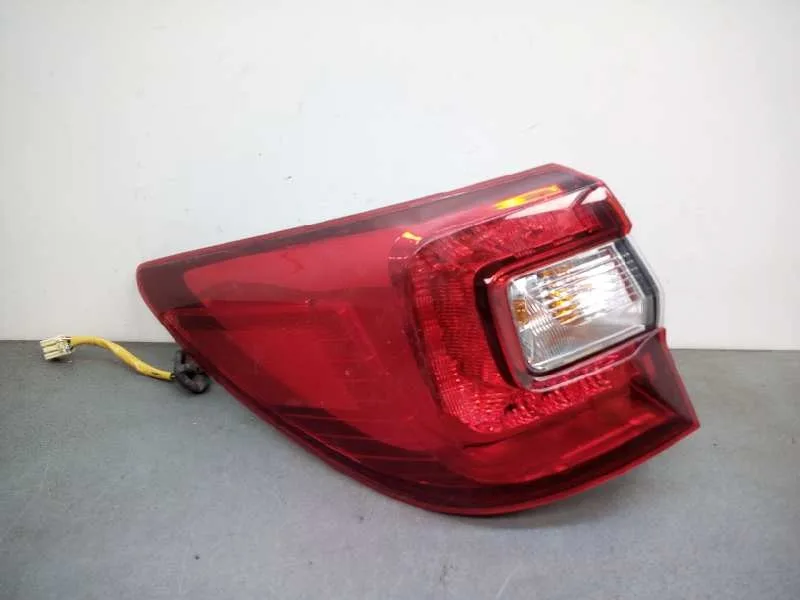 Piloto Trasero Izquierdo para Subaru Outback (B15)