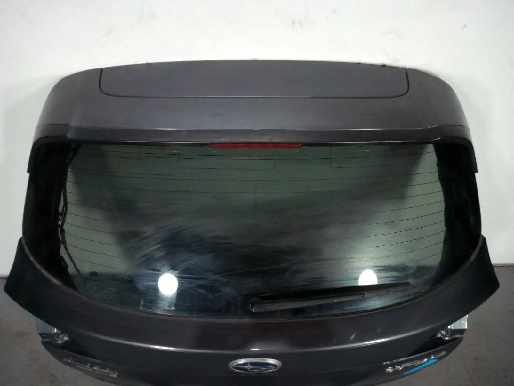 Porton Trasero para Subaru Outback (B15)