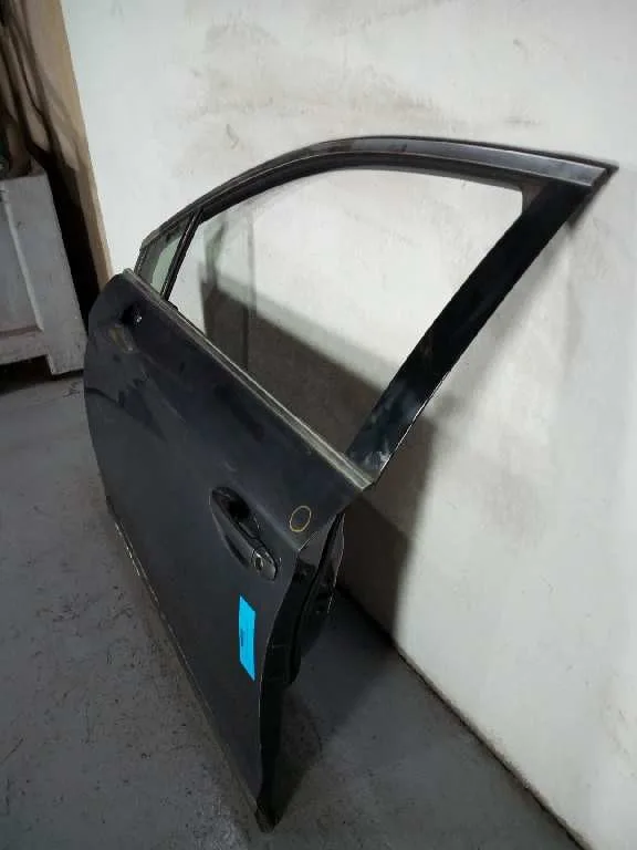 Puerta Delantera Izquierda para Subaru Outback (B15)