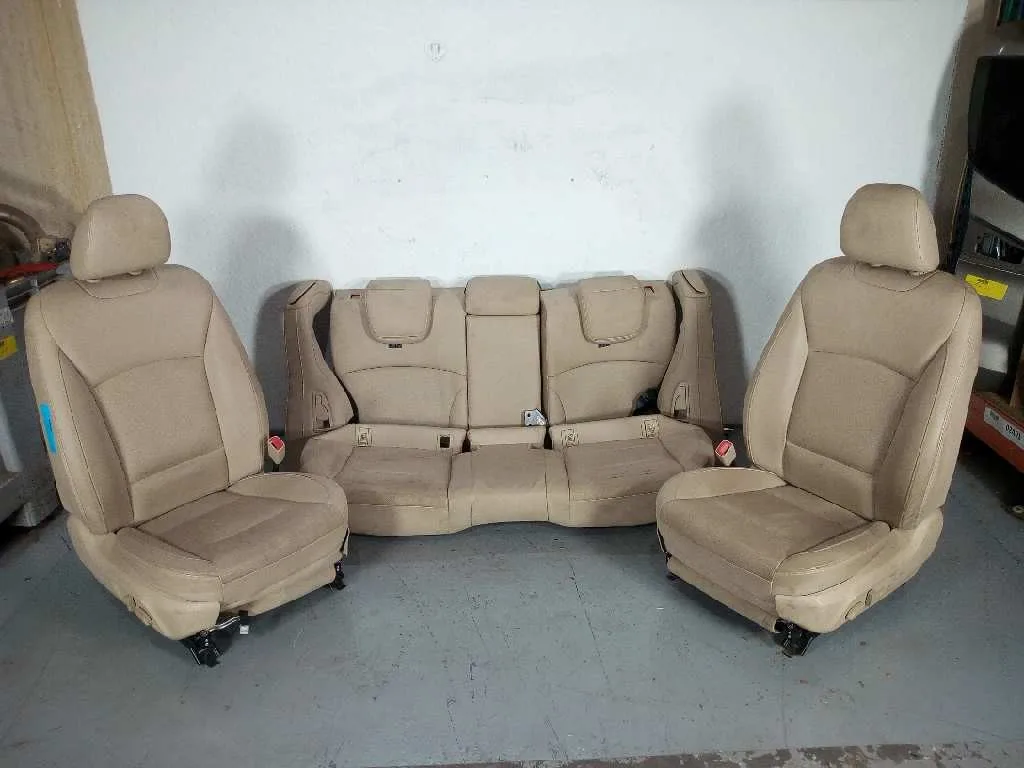 Juego Asientos Completo para Subaru Outback (B15)