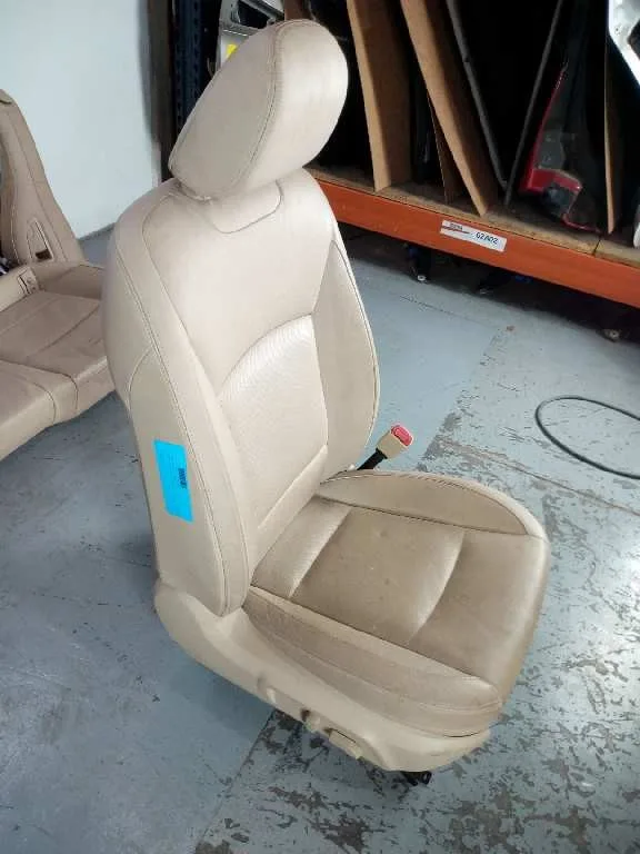 Juego Asientos Completo para Subaru Outback (B15)