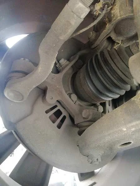 Mangueta Delantera Derecha para Subaru Outback (B15)