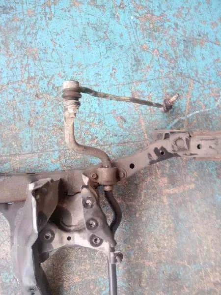 Puente Delantero para Subaru Outback (B15)