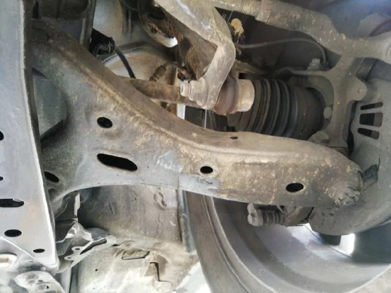 Brazo Suspension Inferior Delantero Izquierdo para Subaru Outback (B15)