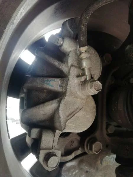 Pinza Freno Delantera Izquierda para Subaru Outback (B15)