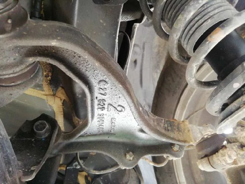 Brazo Suspension Superior Trasero Derecho para Subaru Outback (B15)