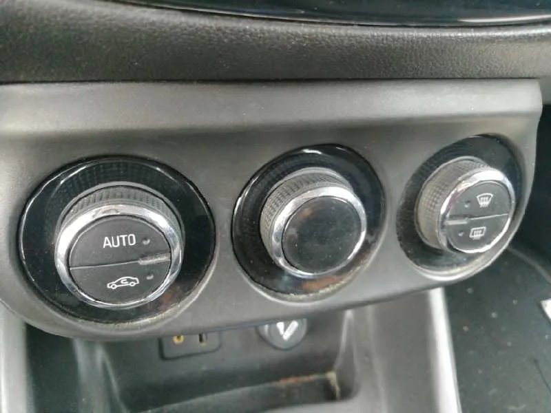 Mando Climatizador para Opel Corsa E
