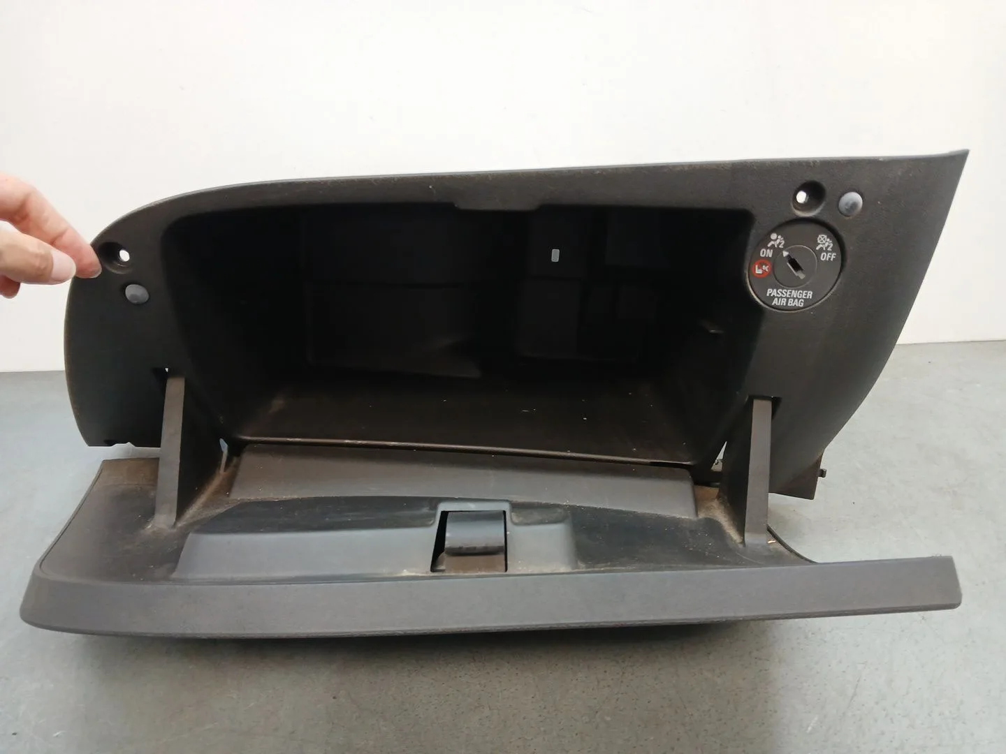Guantera para Opel Corsa E