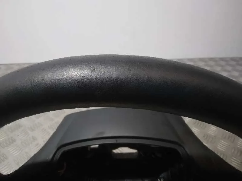 Volante para Ford Kuga (Cbs)