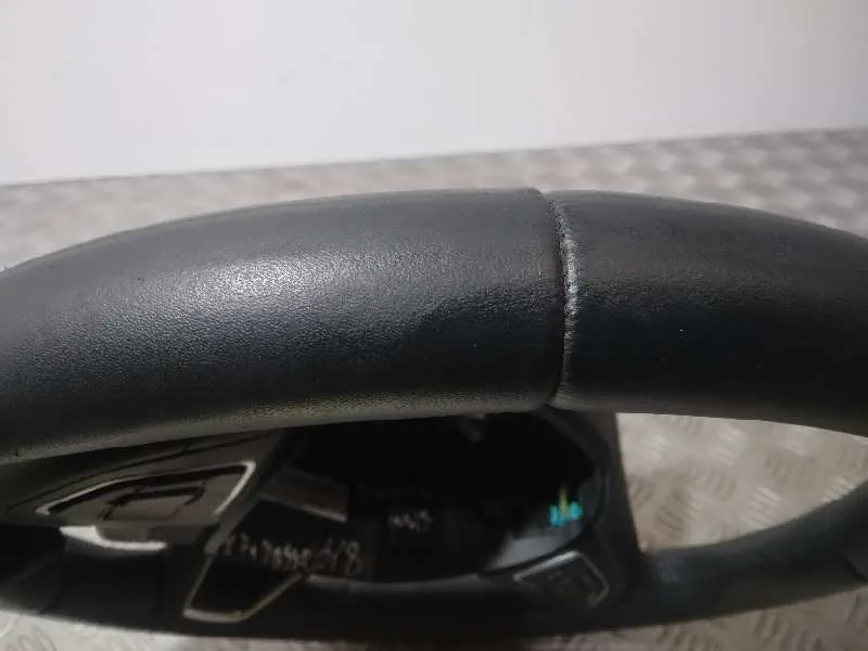 Volante para Ford Kuga (Cbs)