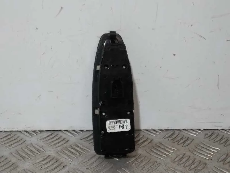 Mando Elevalunas Delantero Izquierdo para Bmw Serie 1 Lim. (F20)